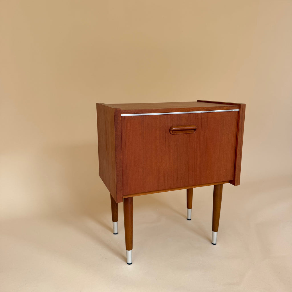 Vintage retro nachtkastje | jaren ’60/’70