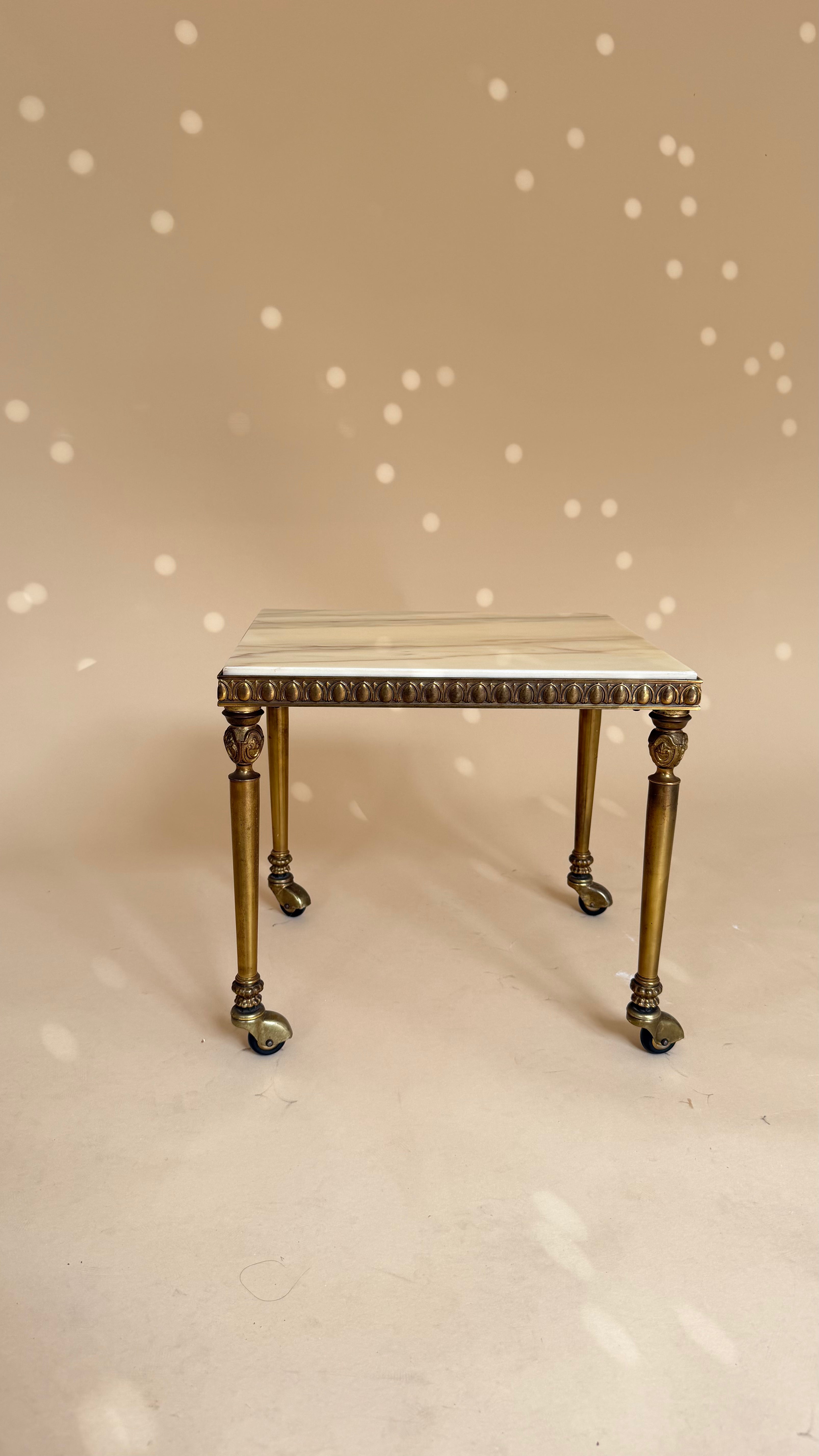 Vintage marmeren nesttafels | Hollywood Regency