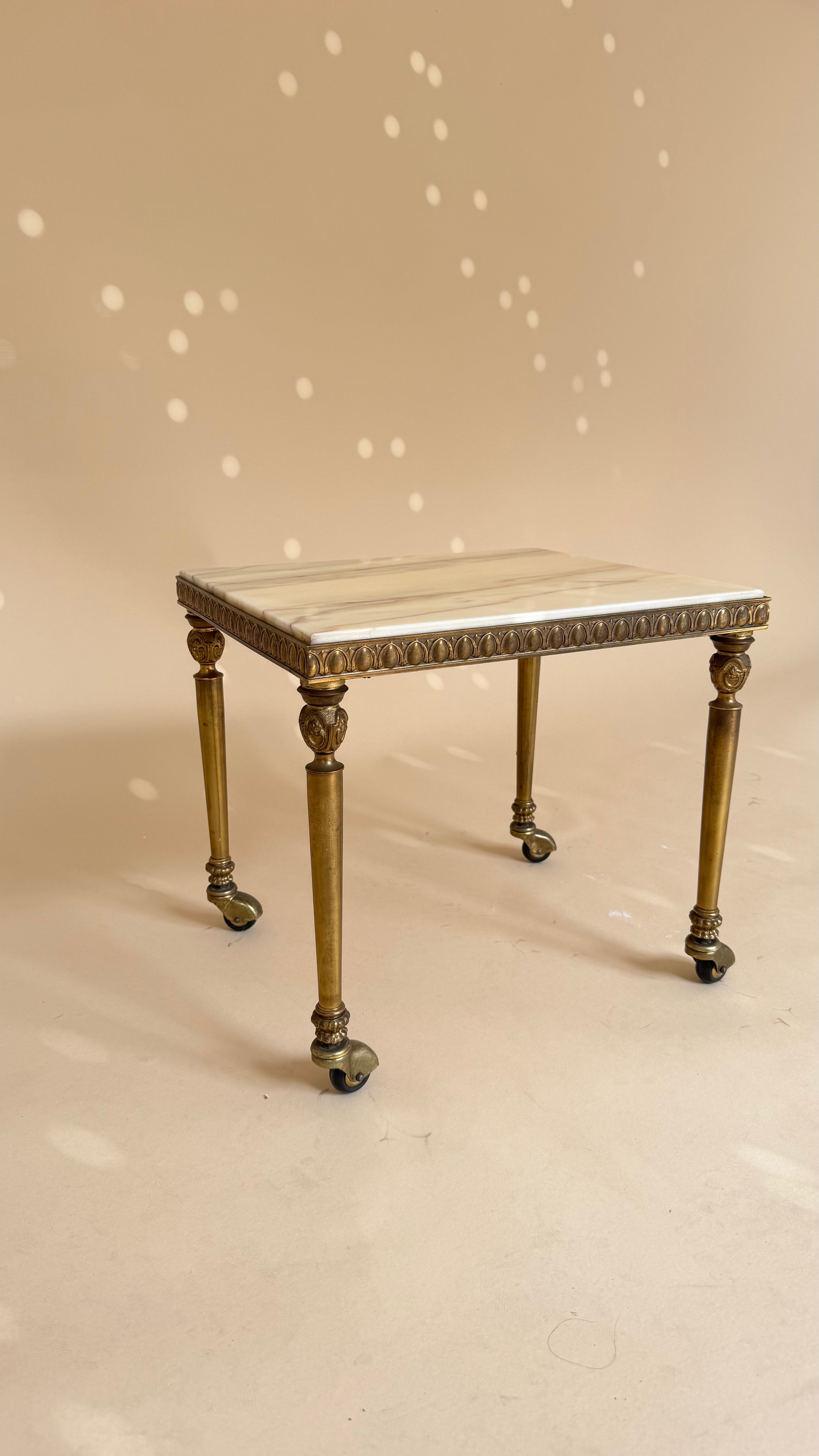 Vintage marmeren nesttafels | Hollywood Regency
